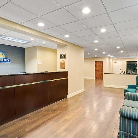 Days Inn - Чапел Хилл Экстерьер фото