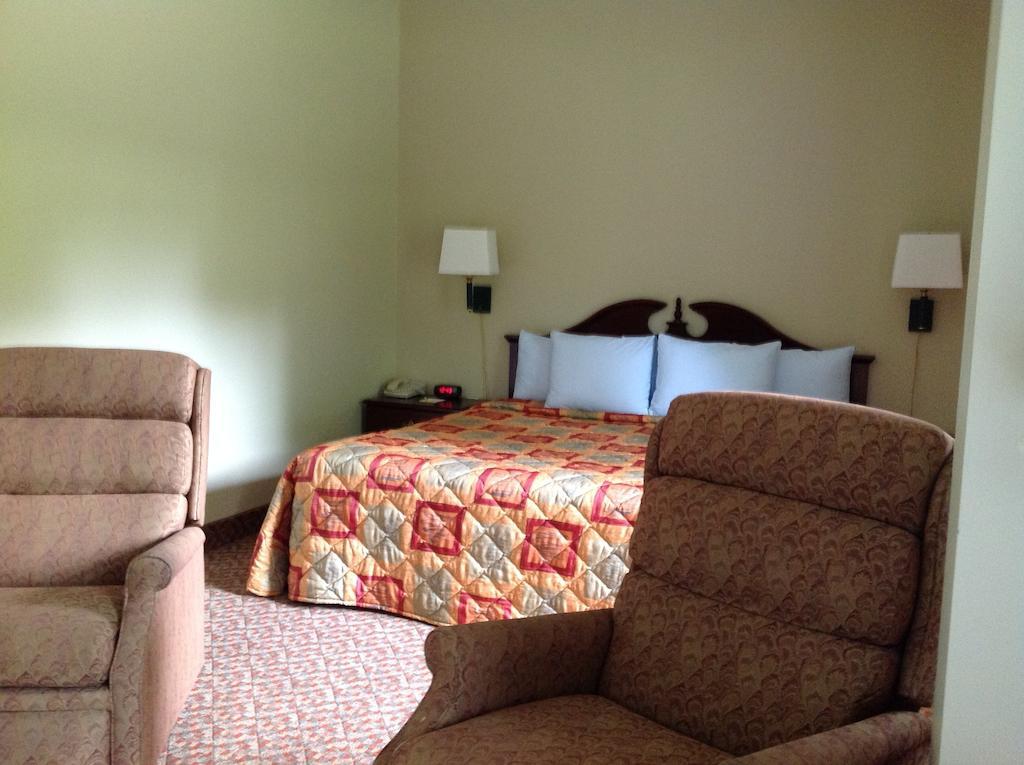 Days Inn - Чапел Хилл Номер фото