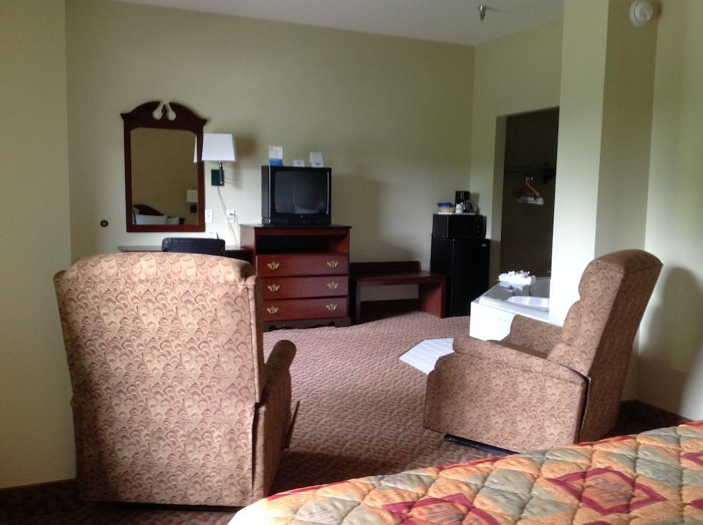 Days Inn - Чапел Хилл Номер фото